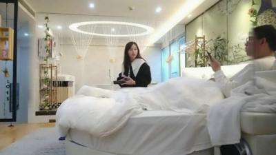 野狼出征 老淫魔爆操白嫩少妇 野狼出征 老淫魔爆操白嫩少妇