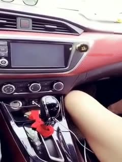 【国产】现在的主播胆真肥美女主播(R8和姨夫)大白天直接把车停在路边给司机舔鸡巴露出个逼逼很性感 【国产】现在的主播胆真肥美女主播(R8和姨夫)大白天直接把车停在路边给司机舔鸡巴露出个逼逼很性感